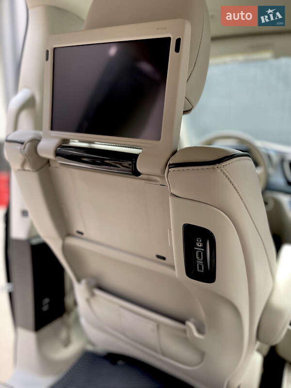 Минивэн Chrysler Pacifica 2019 в Одессе