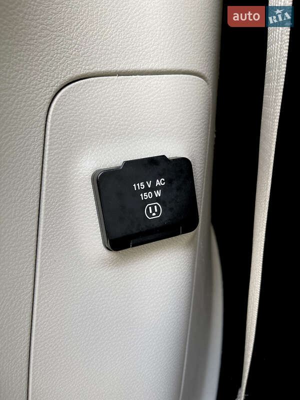 Минивэн Chrysler Pacifica 2019 в Одессе
