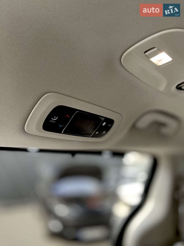 Минивэн Chrysler Pacifica 2019 в Одессе
