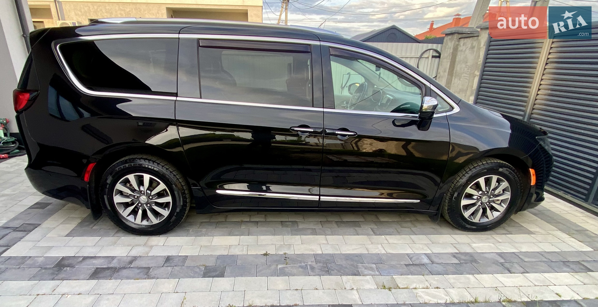 2020 Chrysler Pacifica - мініатюра 7