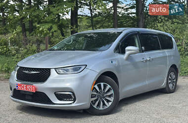 Минивэн Chrysler Pacifica 2022 в Львове