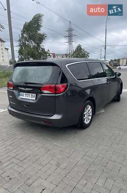 Минивэн Chrysler Pacifica 2017 в 