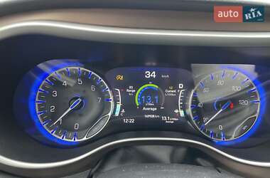 Минивэн Chrysler Pacifica 2017 в 