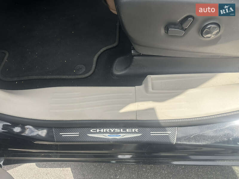 Мінівен Chrysler Pacifica 2016 в Вінниці