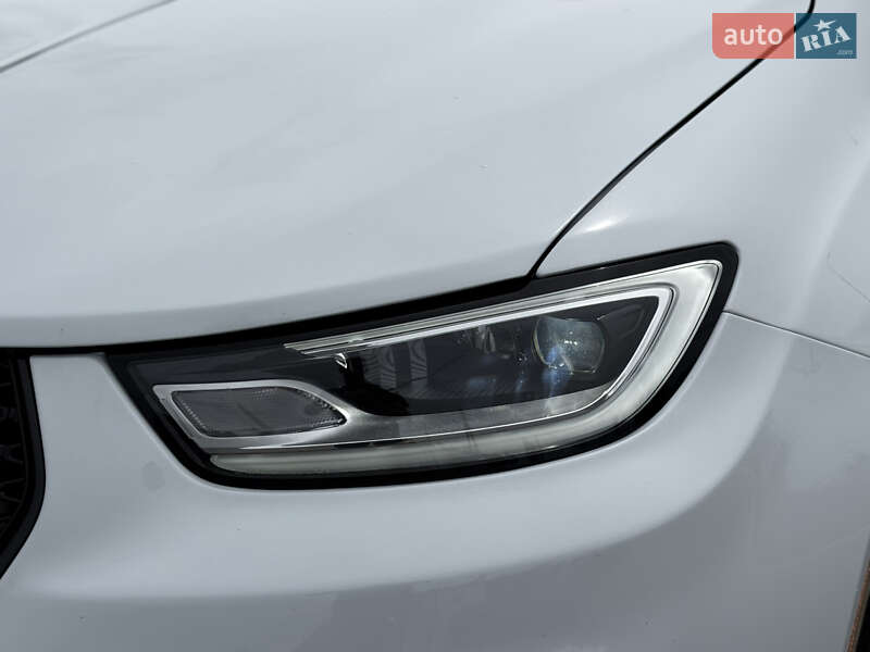 Мінівен Chrysler Pacifica 2020 в Стрию