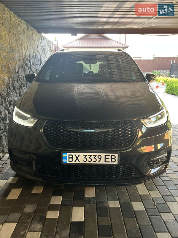 Минивэн Chrysler Pacifica 2021 в Хмельницком