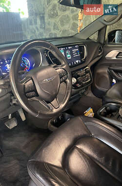 Мінівен Chrysler Pacifica 2021 в Хмельницькому