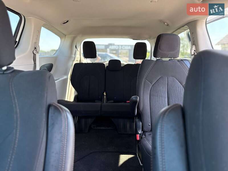 Минивэн Chrysler Pacifica 2017 в Луцке фото 9 Минивэн Chrysler Pacifica 2017 в Луцке