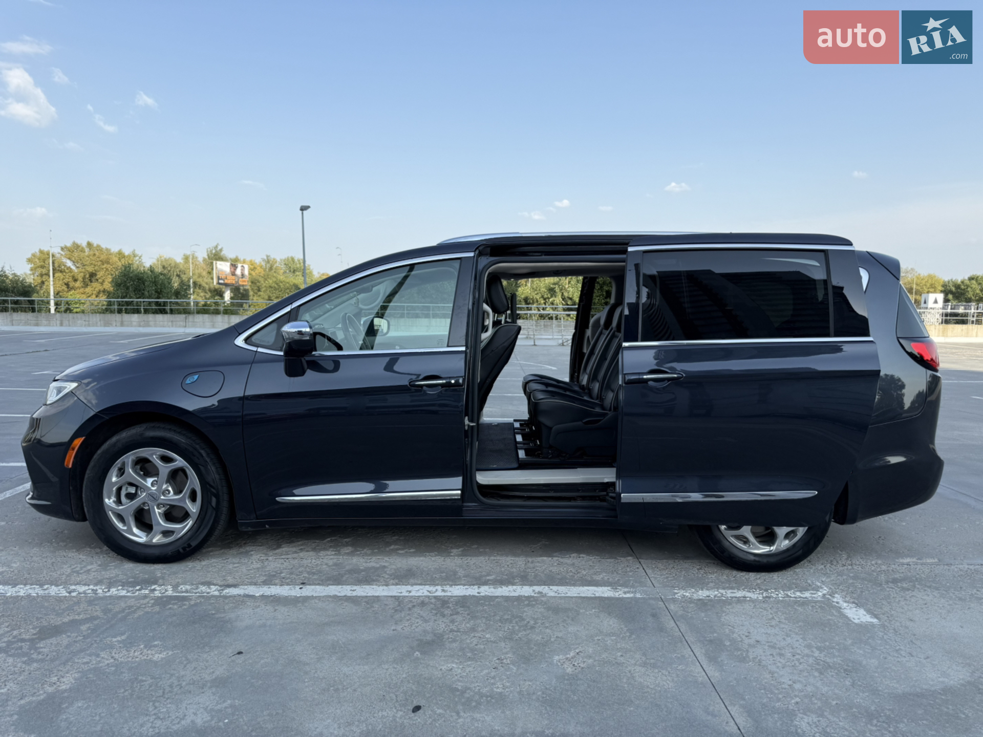 2020 Chrysler Pacifica - мініатюра 13