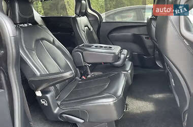Минивэн Chrysler Pacifica 2019 в Киеве