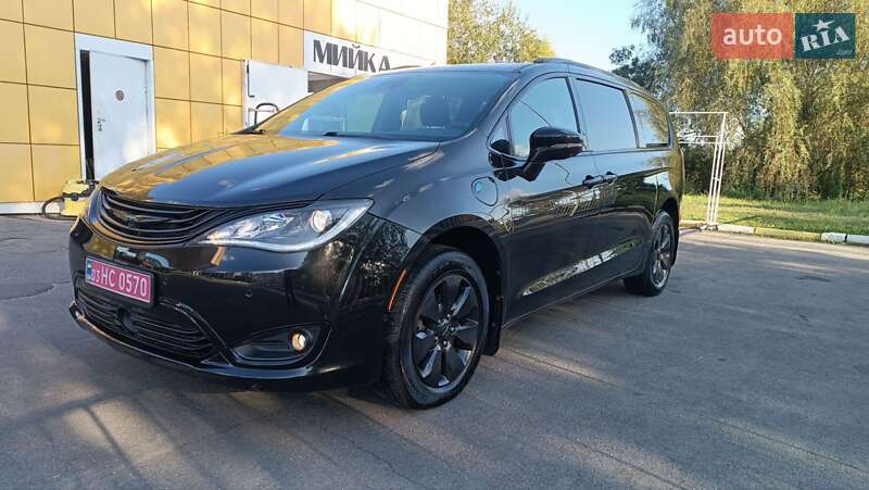 Минивэн Chrysler Pacifica 2019 в Полтаве