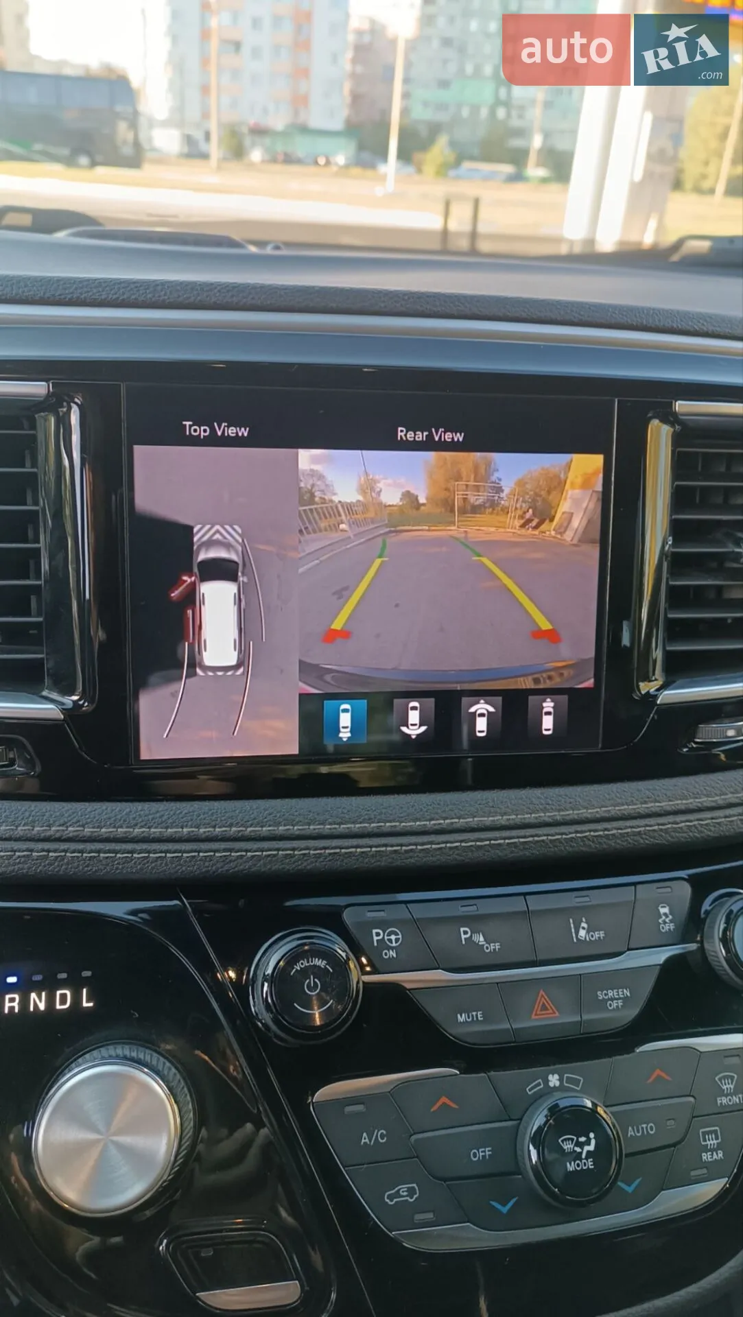 2019 Chrysler Pacifica - мініатюра 20