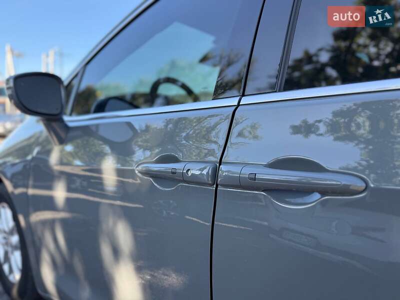 Мінівен Chrysler Pacifica 2022 в Львові