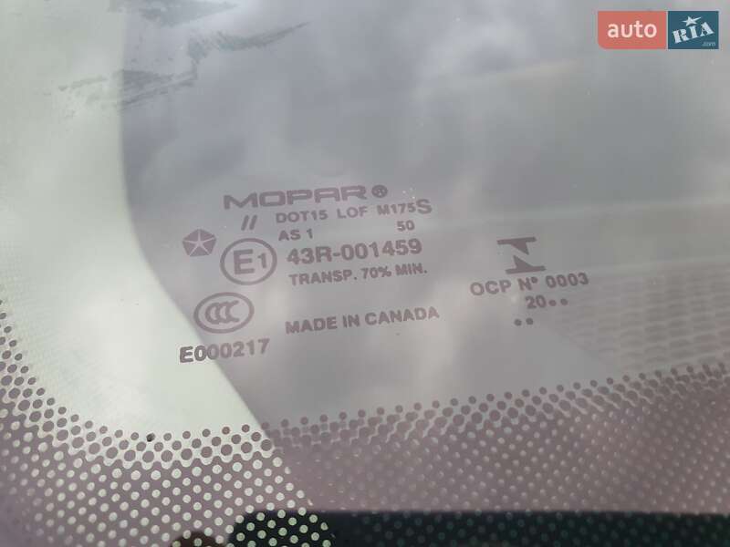 Мінівен Chrysler Pacifica 2020 в Києві