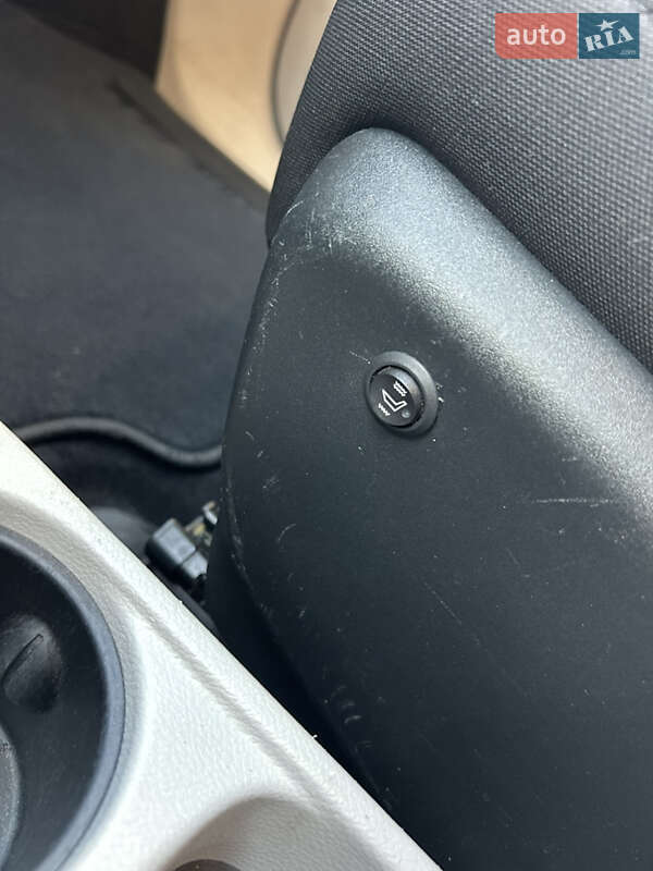 Минивэн Chrysler Pacifica 2017 в Киеве фото 23 Минивэн Chrysler Pacifica 2017 в Киеве