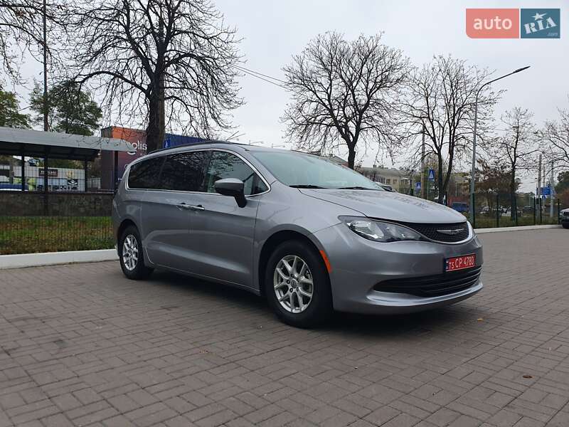 Мінівен Chrysler Pacifica 2021 в Києві фото 17 Мінівен Chrysler Pacifica 2021 в Києві
