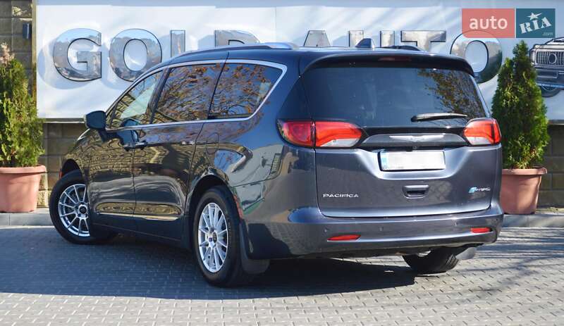 Мінівен Chrysler Pacifica 2019 в Одесі
