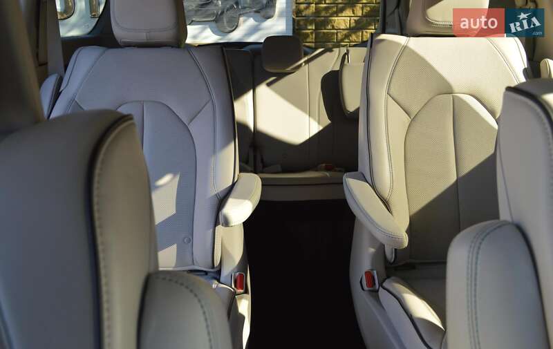 Мінівен Chrysler Pacifica 2019 в Одесі