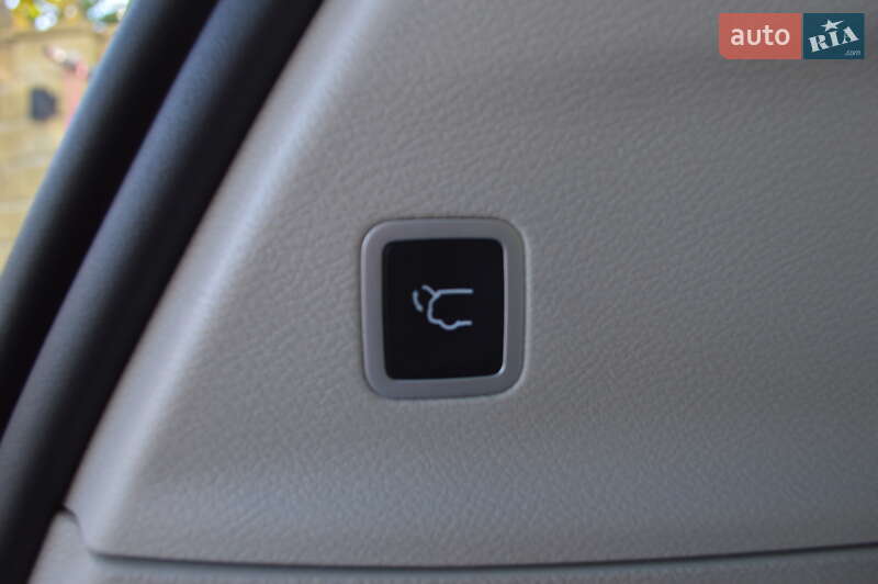 Мінівен Chrysler Pacifica 2019 в Одесі