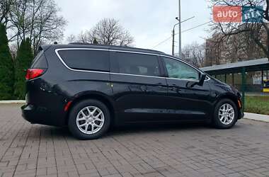 Минивэн Chrysler Pacifica 2020 в Киеве