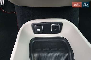 Минивэн Chrysler Pacifica 2020 в Киеве