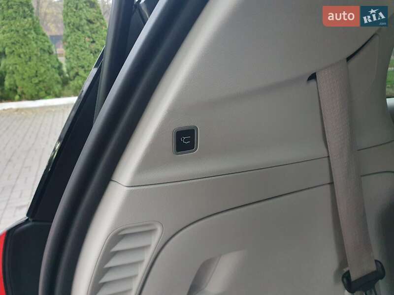 Мінівен Chrysler Pacifica 2020 в Києві