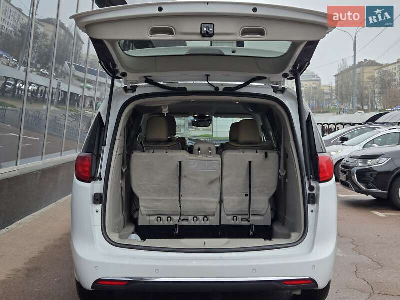 Минивэн Chrysler Pacifica 2017 в Киеве