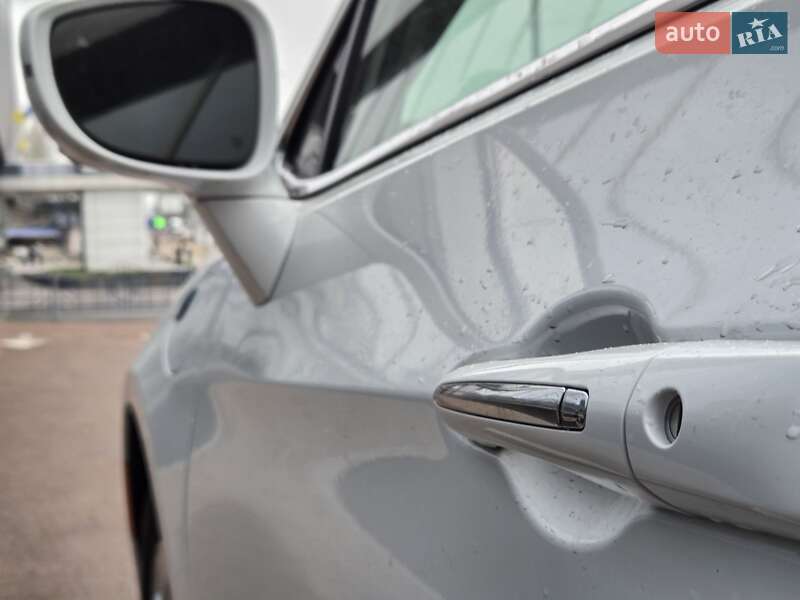 Минивэн Chrysler Pacifica 2017 в Киеве