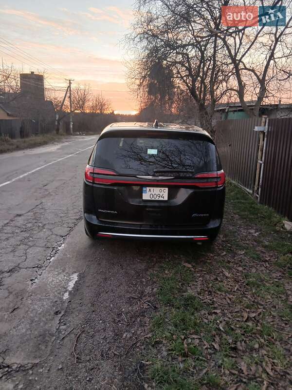 Мінівен Chrysler Pacifica 2024 в Боярці