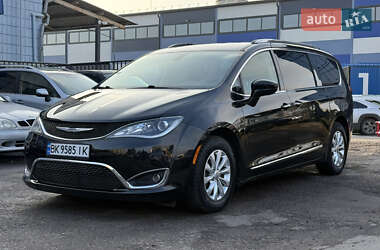 Универсал Chrysler Pacifica 2019 в Ровно