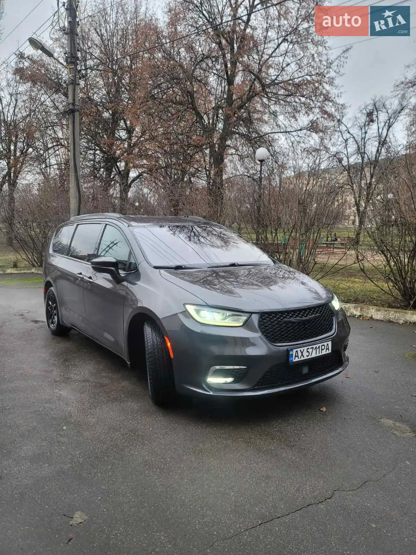 2021 Chrysler Pacifica - мініатюра 2
