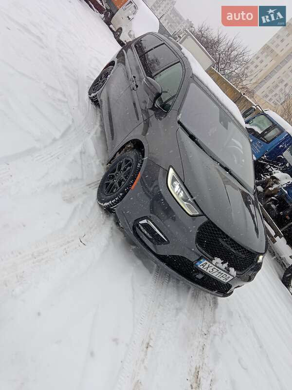 Chrysler Pacifica 2021