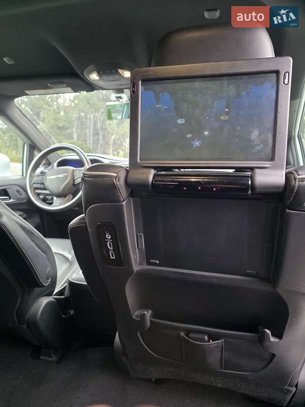 Минивэн Chrysler Pacifica 2019 в Днепре
