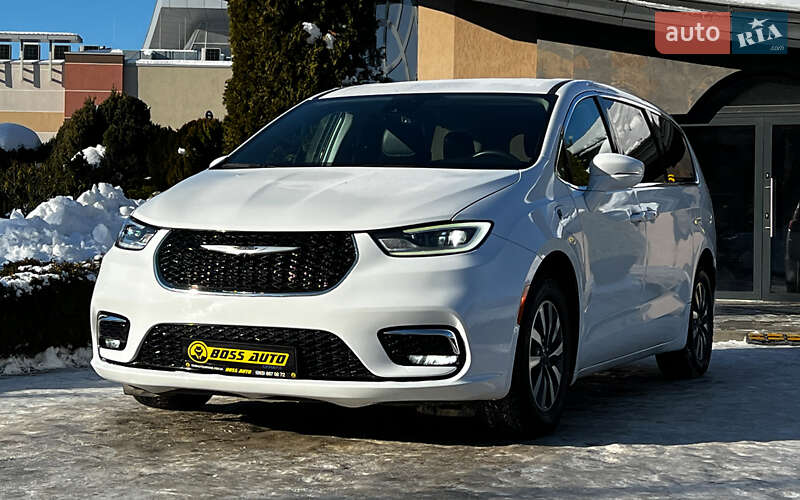 Минивэн Chrysler Pacifica 2022 в Львове