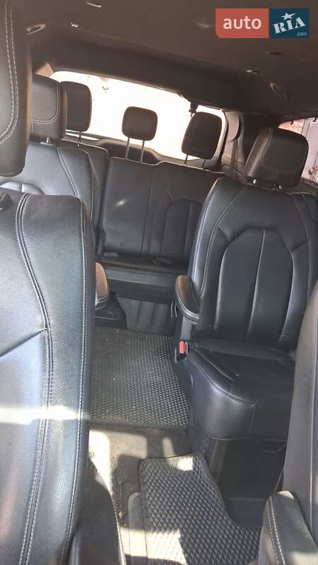 Минивэн Chrysler Pacifica 2018 в Чернигове фото 6 Минивэн Chrysler Pacifica 2018 в Чернигове