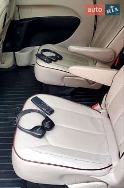 Минивэн Chrysler Pacifica 2016 в Киеве