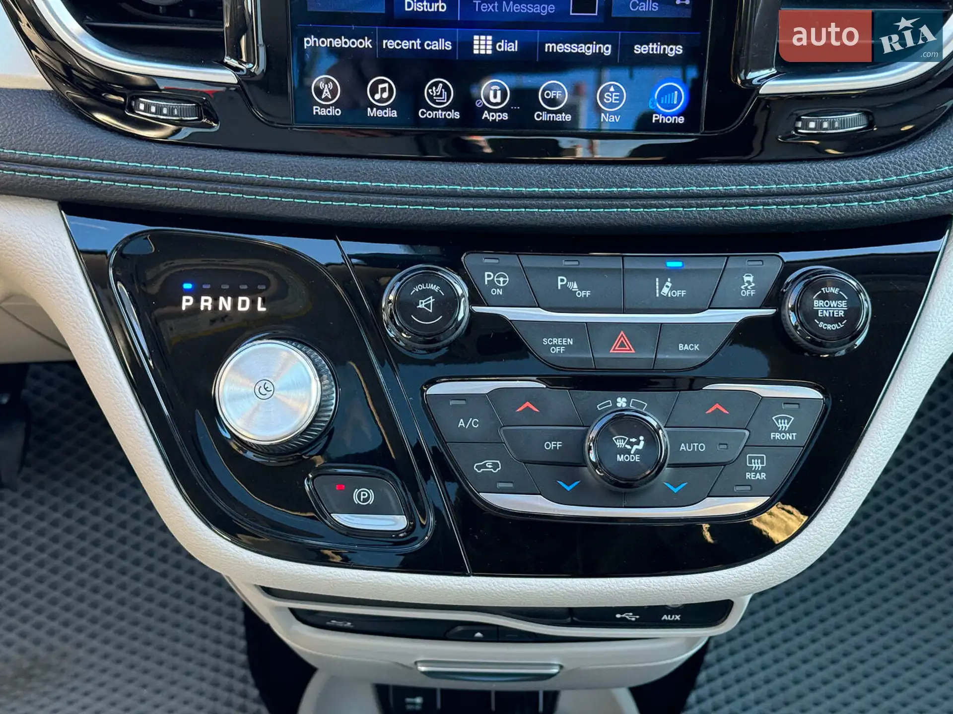 2017 Chrysler Pacifica - мініатюра 29