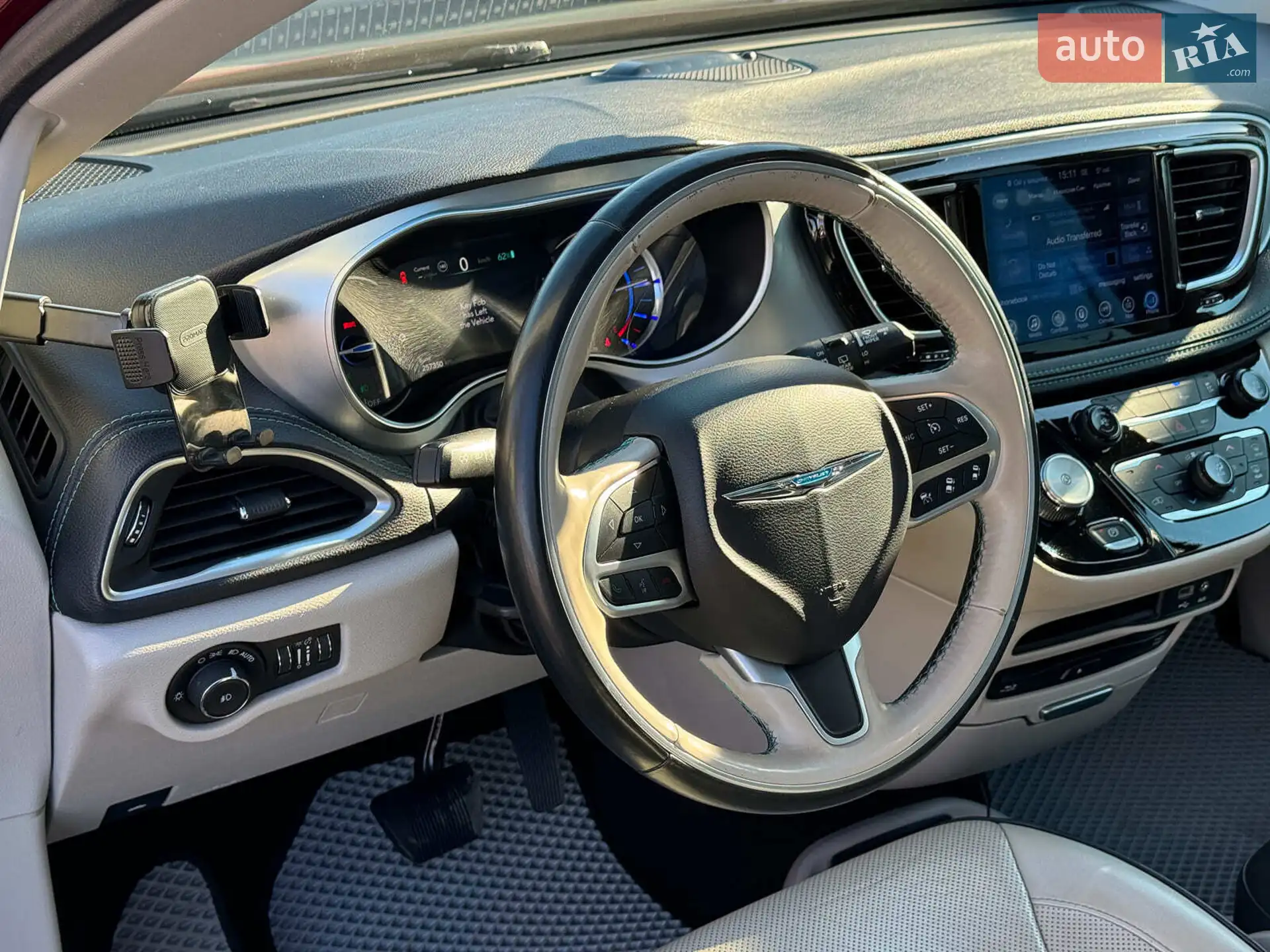 2017 Chrysler Pacifica - мініатюра 16