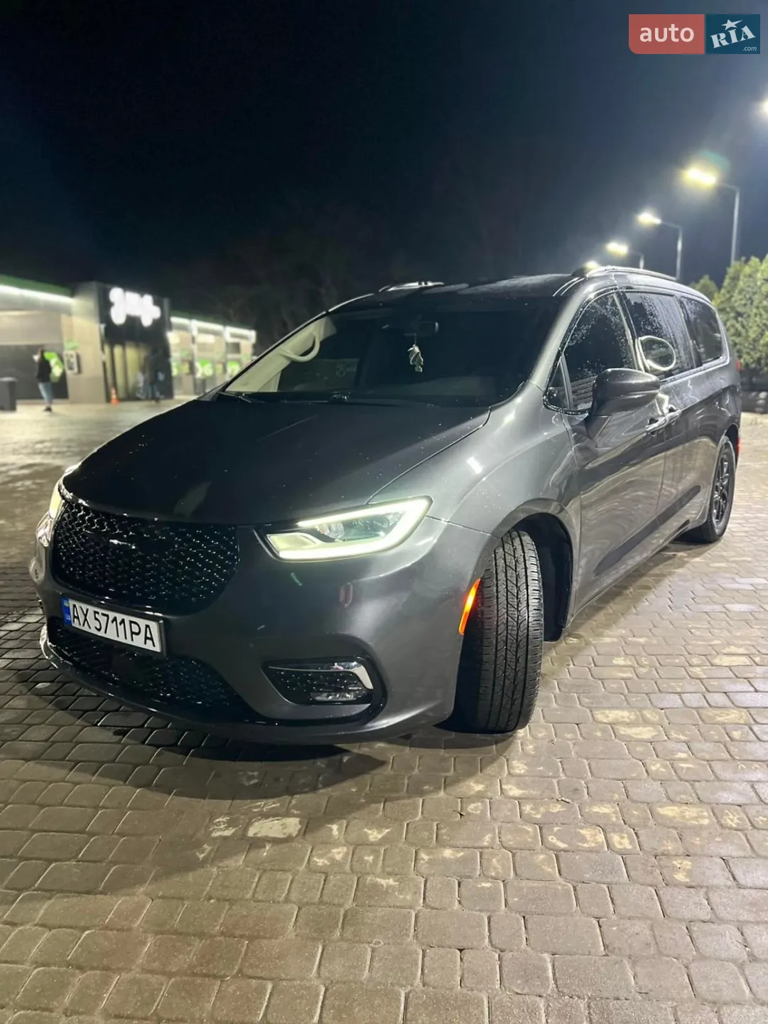 2021 Chrysler Pacifica - мініатюра 3