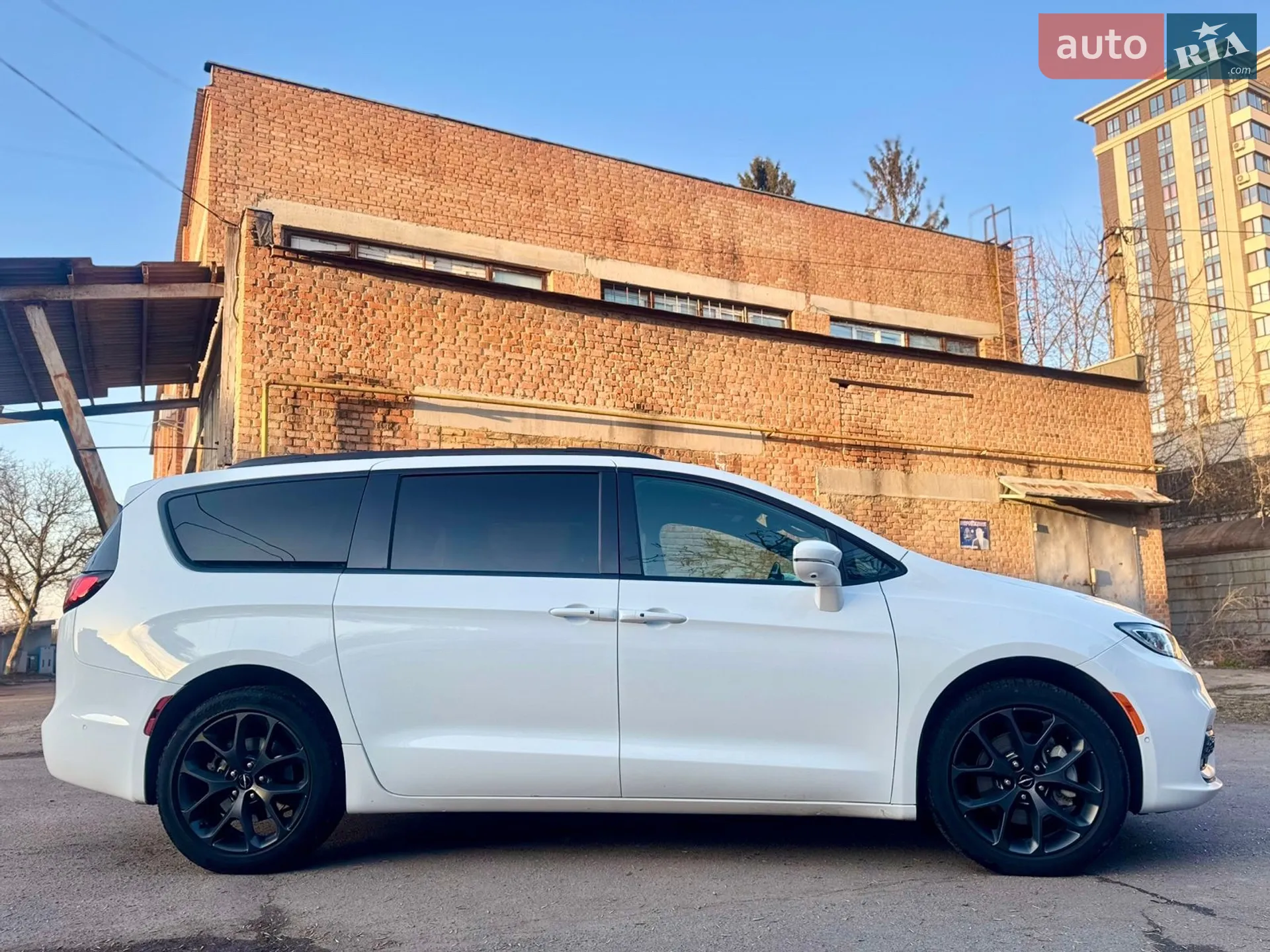 2021 Chrysler Pacifica - мініатюра 8