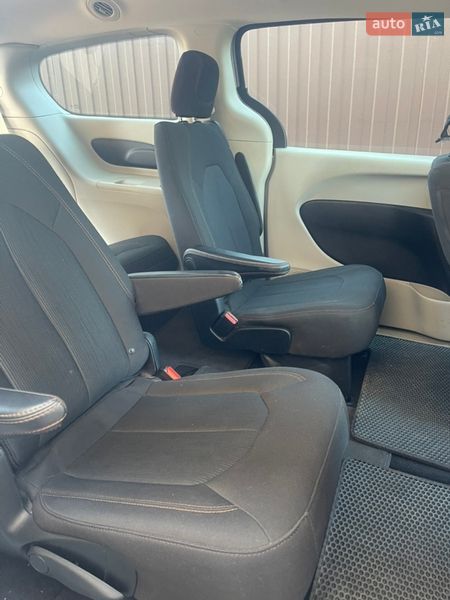 Минивэн Chrysler Pacifica 2017 в Чернигове