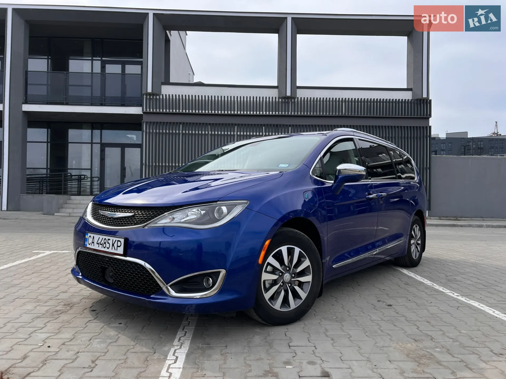 2020 Chrysler Pacifica - мініатюра 2