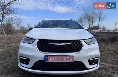 Минивэн Chrysler Pacifica 2023 в Киеве