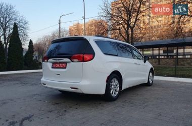 Минивэн Chrysler Pacifica 2020 в Киеве