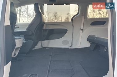 Минивэн Chrysler Pacifica 2020 в Киеве