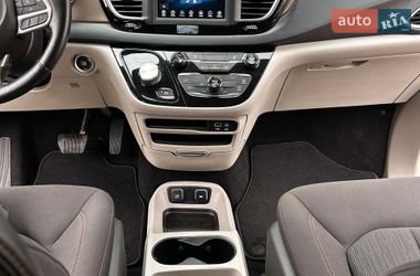 Мінівен Chrysler Pacifica 2019 в Одесі