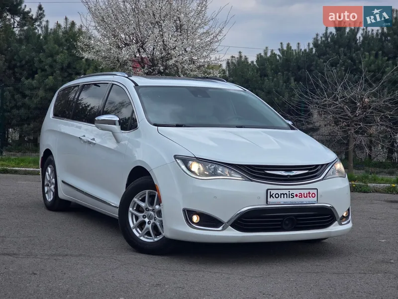 Chrysler Pacifica 2017
