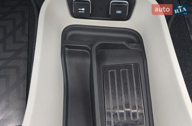 Минивэн Chrysler Pacifica 2017 в Хмельницком