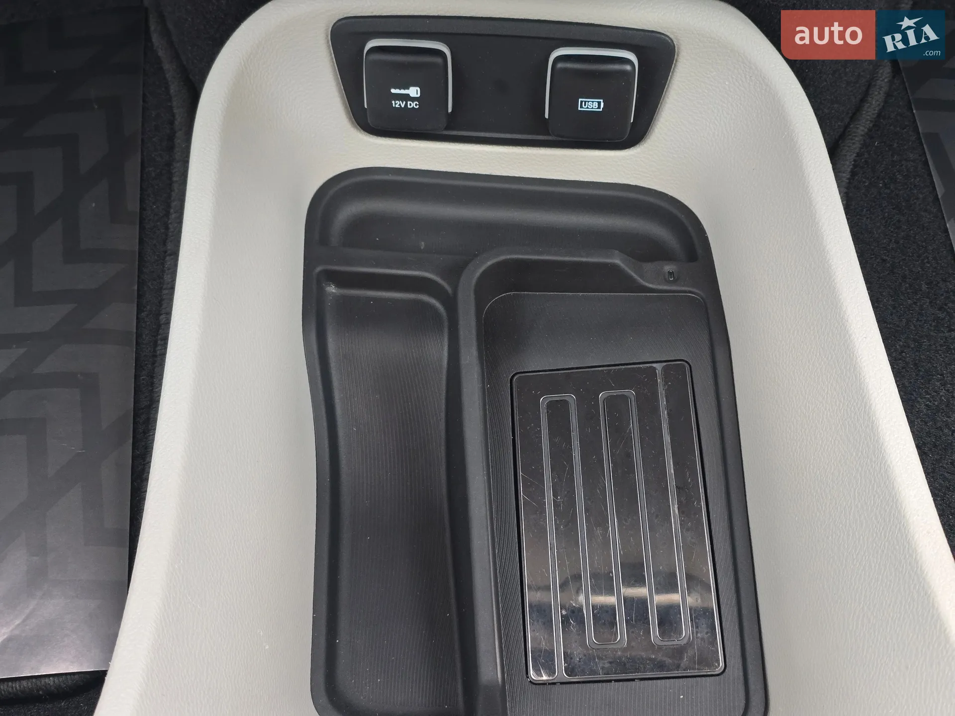 2017 Chrysler Pacifica - мініатюра 61