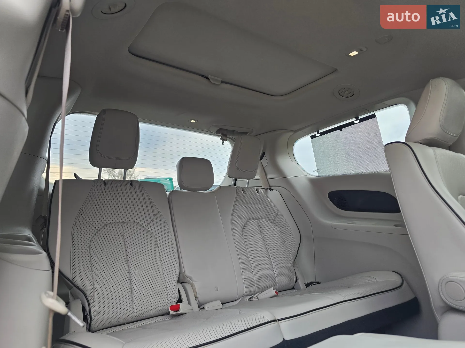2017 Chrysler Pacifica - мініатюра 113
